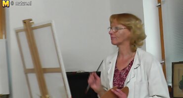 মুণ্ডহীন হিন্দি সেক্সি বিএফ লোকটি অফিসে সেক্স করেছিল।