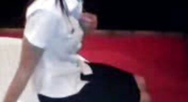 একটি রাশিয়ান দুশ্চরিত্রা সেক্সি বিএফ সেক্সি বিএফ পা চাটা এবং তার ভগ এবং পাছা মধ্যে সৌন্দর্য fucked