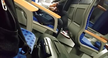 সুন্দরী মহিলা খোলা অস্ত্র সঙ্গে শিশ্ন গ্রহণ বিএফ সেক্সি