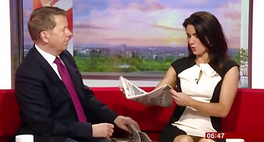 নতুন অশ্লীল সেক্রেটারি কালো বসের সাথে সুন্দরভাবে বিএফ সেক্সি চোদাচুদি।