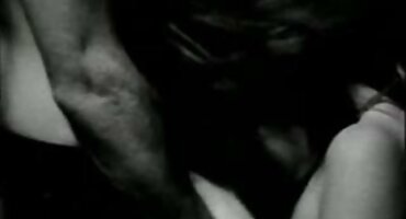 অফিসে রাতের বেলা বস্টি ছানার সাথে বাংলা সেক্সি বিএফ টেবিলে অশ্লীল।