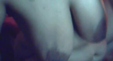 আয়নার সামনে বিশাল মোরগ ট্রান্সসেক্সুয়াল হ্যান্ডজব। বাংলা সেক্সি ভিডিও এইচডি