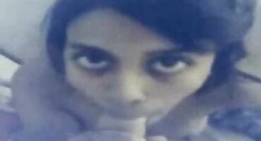 একটি কৌতূহলী নিগ্রো নিনা এলির মধ্যে একটি অন্তরঙ্গ ছবি খুঁজে পেয়েছে এবং সেক্সি ভিডিও সেক্স তাকে ভগ দিয়ে চুদছে।