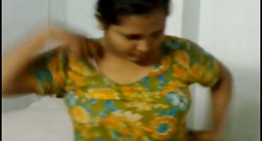 কোঁকড়া chelik হিন্দি সেক্সি বিএফ গুদে বন্ধুর মা হাতুড়ি