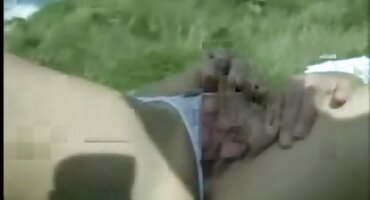 পেশীবহুল ফেটিশিস্ট টেবিলের উপর একটি পরিপক্ক মহিলার সাথে যৌনসঙ্গম করে এবং তার পায়ে বেঙ্গলি সেক্সি বিএফ বাঁড়া দেয়