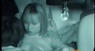 বস সেক্সি সেক্সি বিএফ কর্মচারীকে কাপড় পাল্টাতে বাধ্য করে এবং শক্ত বেড়ি দিয়ে বেঁধে দেয়