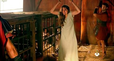 একটি হিন্দি সেক্সি বিএফ কোঁকড়া কেশিক দুশ্চরিত্রা একটি ভয়ঙ্কর জায়গায় শেষ হয় যেখানে সে একটি দুষ্ট ক্লাউন দ্বারা fucked পায়