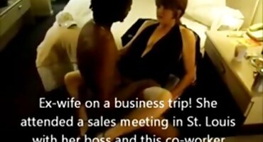 একটি অল্প বয়স্ক স্লাট সেক্স বাঙালি সেক্সি বিএফ চায় এবং একটি পরিপক্ক লোক তার গুদে পর্ণ সাজায়।