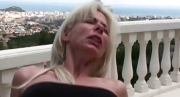 হর্নি লেসবিয়ানরা স্ট্র্যাপ-অন এবং ফাক দিয়ে প্র্যাঙ্কস খেলার বাংলা সেক্সি ভিডিও এইচডি সিদ্ধান্ত নিয়েছে