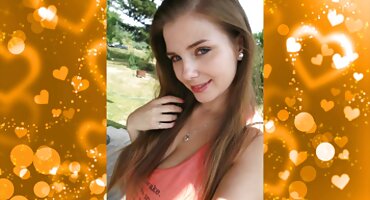 তরুণ লেসবিয়ানরা পুলে চুমু খায় এবং ভগ সেক্সি বিএফ খায়।