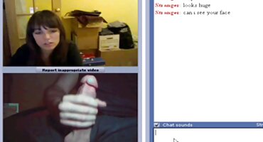 তরুণ চিয়ারলিডাররা ভাই বোনের সেক্সি ভিডিও একসাথে ভগ চাটা এবং কাম চেষ্টা করে।