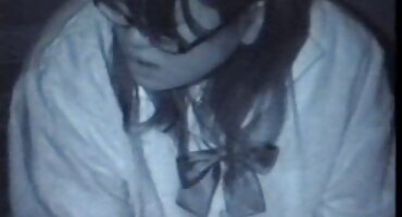 হটি একটি গোলাপী ডিল্ডো দিয়ে তার সেক্সি বিএফ বাংলা কামানো ভগ নিয়ে খেলে।