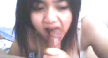 একটি বাস্তব সৌন্দর্য সেক্সি বিএফ তার সুপার boobs দেখাতে লজ্জা হয় না