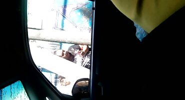 কাজে যাওয়ার আগে স্বামী তার স্ত্রীর সাথে রান্নাঘরে সেক্স বাঙালি সেক্সি ভিডিও করতে চায়।