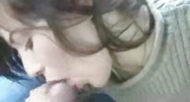 বিউটি মলদ্বারের স্ক্রিন পরীক্ষার সময় লোকের পাছা এবং বল চাটছে। সেক্সি বিএফ বাংলা